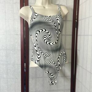 LELIS COLLECTION ABSTRACT WAVY NWT BODYSUIT SIZE S‎